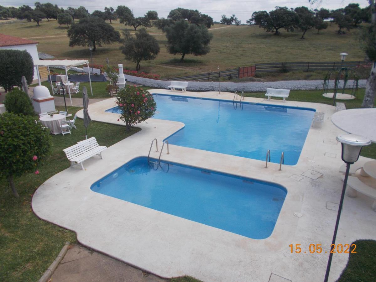 Dom wakacyjny Agradable Con Piscina *
